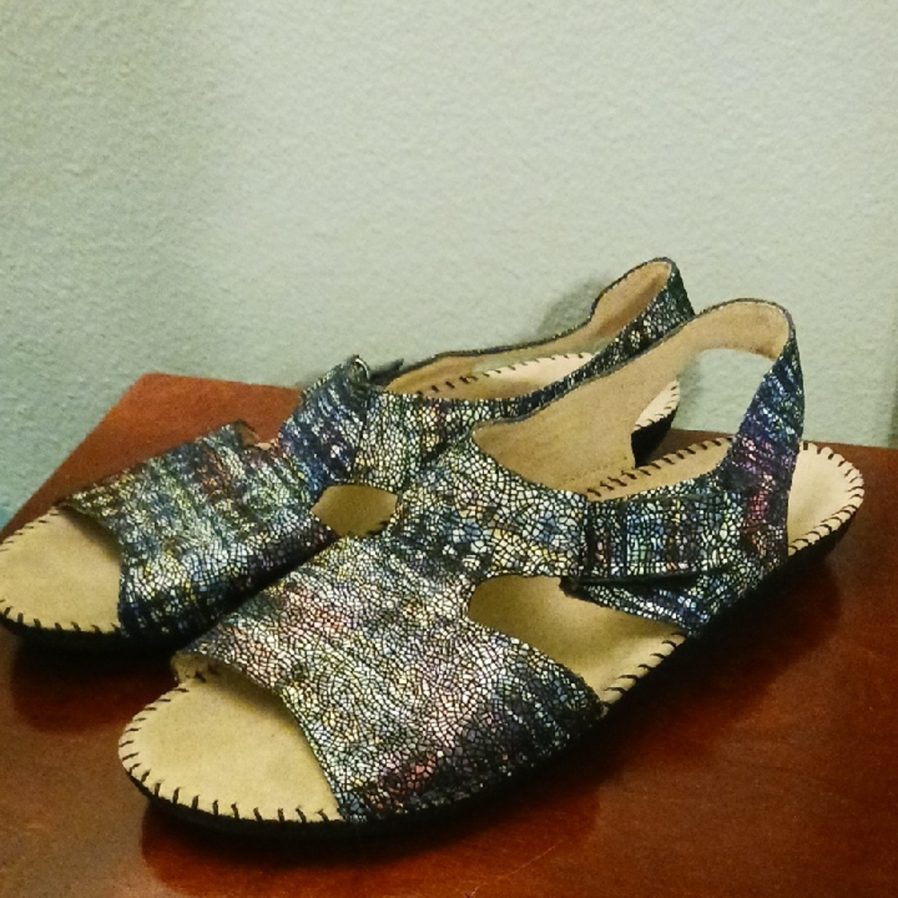 Naturalizer Textured Slingback Sandals - Multicolor